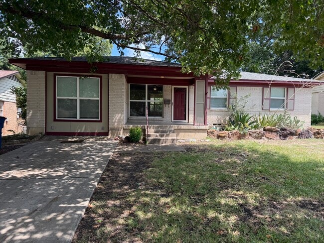 Building Photo - 8547 Stillwater Dr
