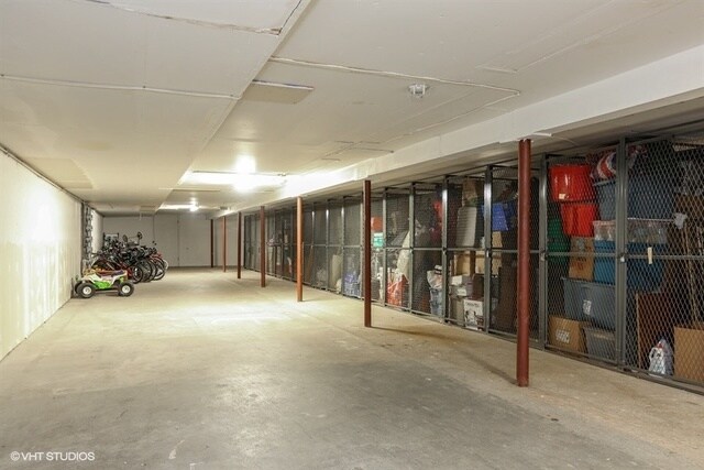 Foto del edificio - 8000 Archer Ave