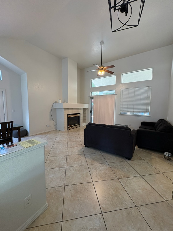 Foto del edificio - 5960 W Fir Ave