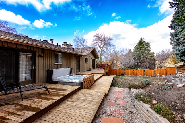 Building Photo - 8971 Alpen Way