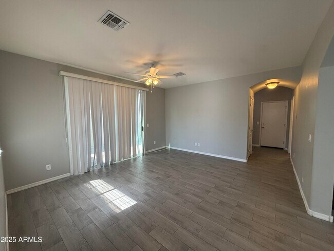 Foto del edificio - 4179 E Pony Ln