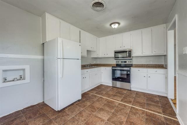 Building Photo - 7 Pershing Dr