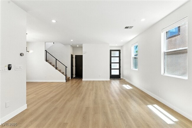 Foto del edificio - 917 Lord Crewe St
