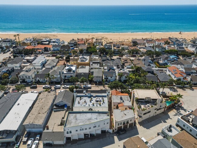 Foto del edificio - 1530 Miramar Dr