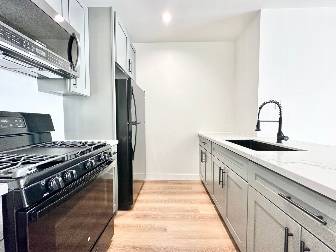 Foto principal - 1541 Ocean Ave