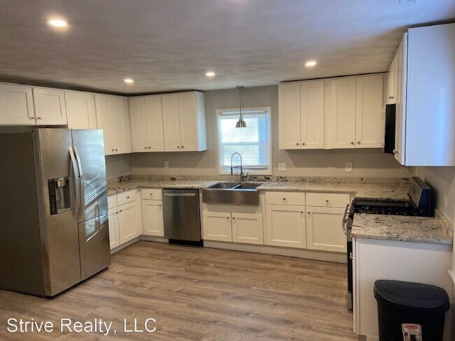 Foto del edificio - 5 br, 2 bath House - 34 Balmoral Avenue