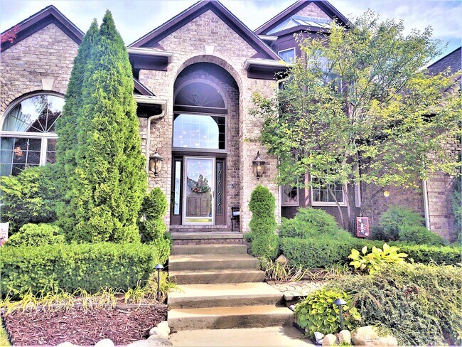 Building Photo - 6768 Merrick Dr