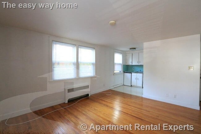 Building Photo - 48 Kirkland St