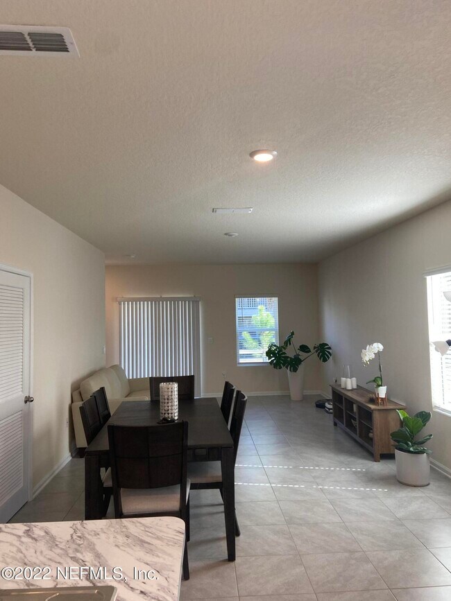 Building Photo - 7637 Legacy Trl