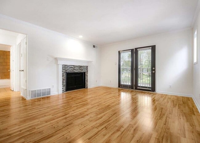 Foto del edificio - 1847 Gray Ridge Cove