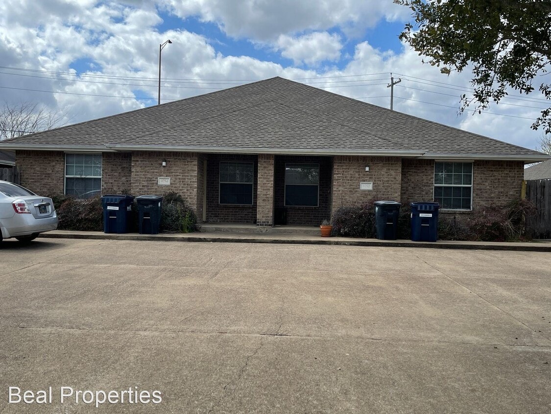 Primary Photo - 3 br, 3 bath House - 3752 Oldenburg