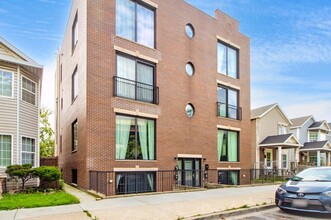 Building Photo - 1707 S Ruble St