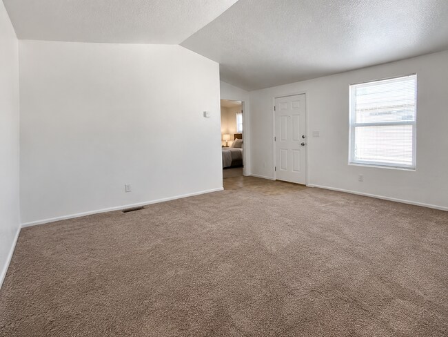 Foto del edificio - 3601 E Wyoming Ave