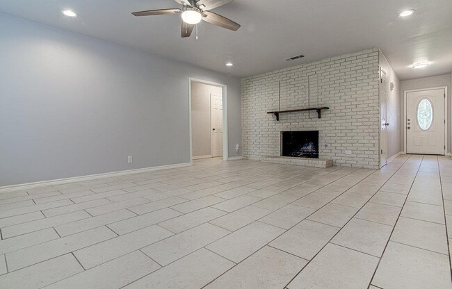 Building Photo - 12111 Missel Thrush Ct