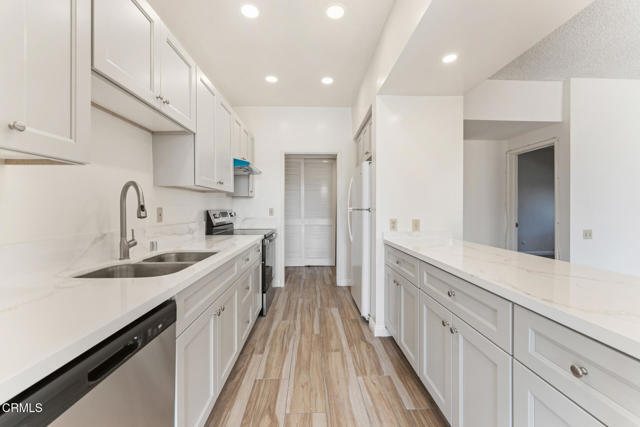 Foto del edificio - 960 San Pasqual St