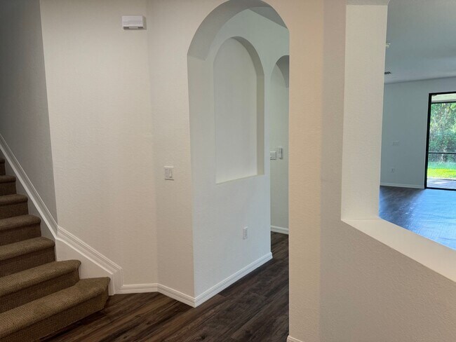 Building Photo - Welcome to Your Dream Home at Summit Place!