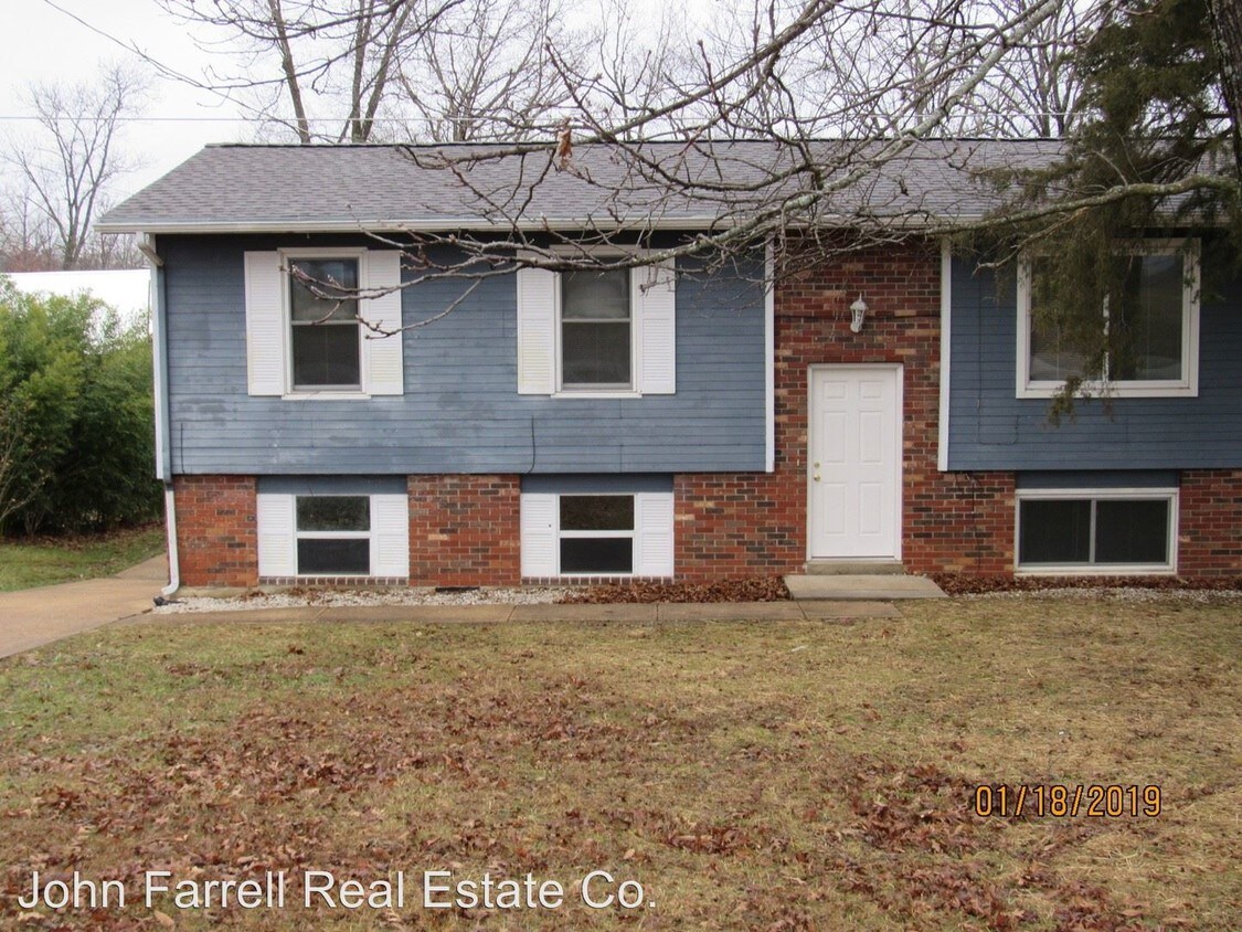 Primary Photo - 523 Ball Park Rd