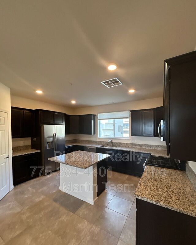 Building Photo - 3195 Sterling Ridge Cir
