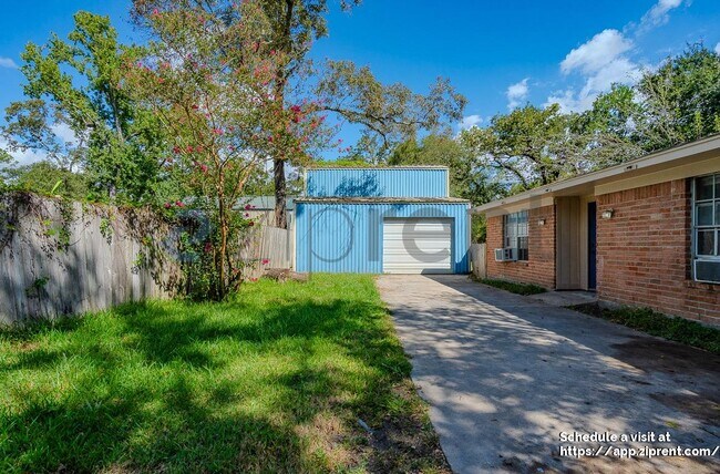 Foto del edificio - 7515 Carl Rd Ext