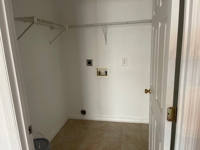 Laundry room/Washer & Dryer included - 7361 Suncatcher Dr
