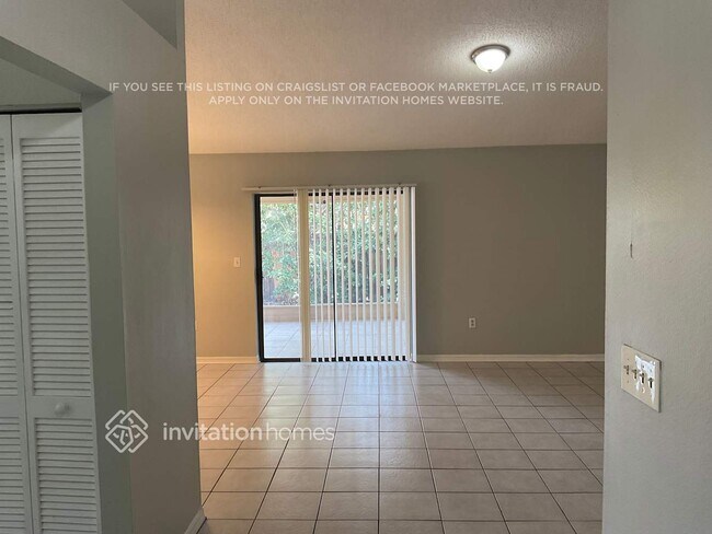 Foto del edificio - 521 Carlsbad Dr