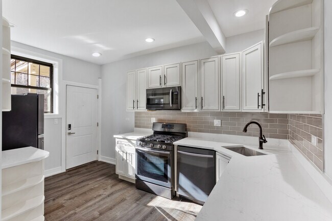 Foto del edificio - 6109 N Winthrop Ave