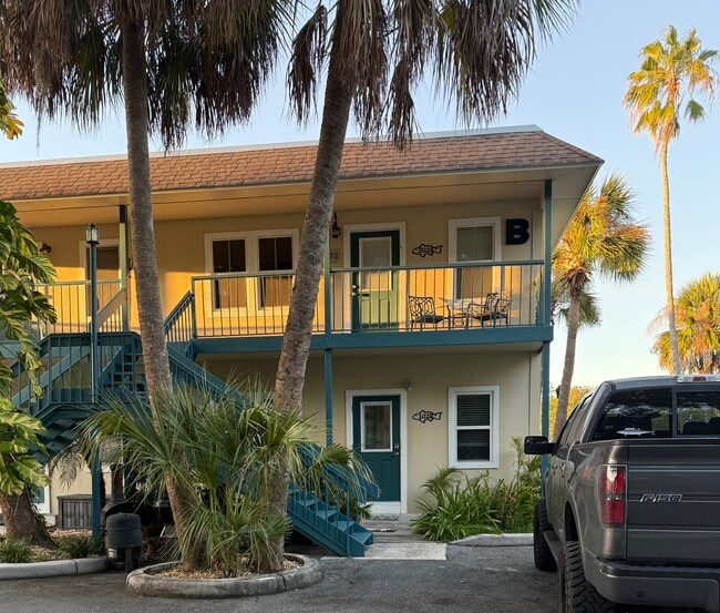 Building Photo - 30 SE Valare Ln