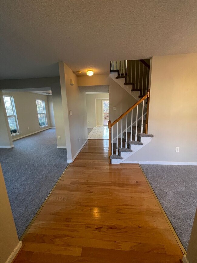 Foto del edificio - Beautiful two story home in the Ashbrook Community!