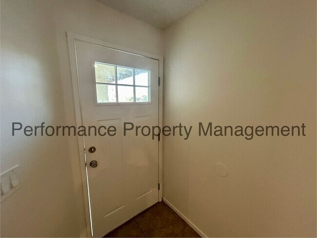 Foto del edificio - Charming 3 Bedroom/2 Bathroom NOR Home wit...