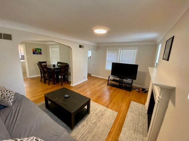 Building Photo - 9054 McNulty Dr