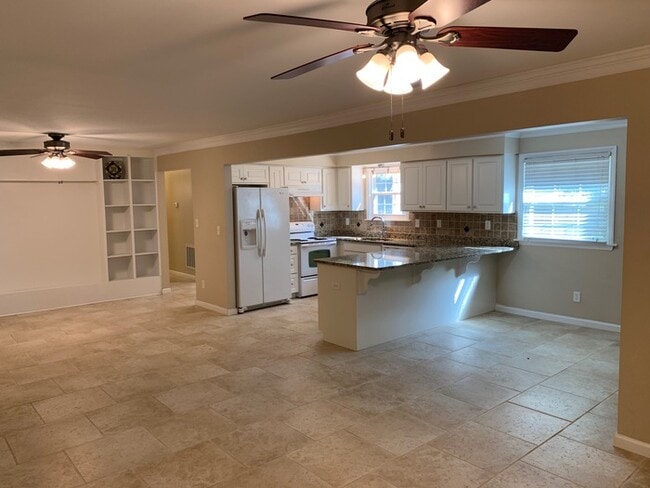 Foto del edificio - Spacious Ranch House in North Raleigh