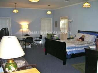 Foto principal - 6421 Hayes Dr