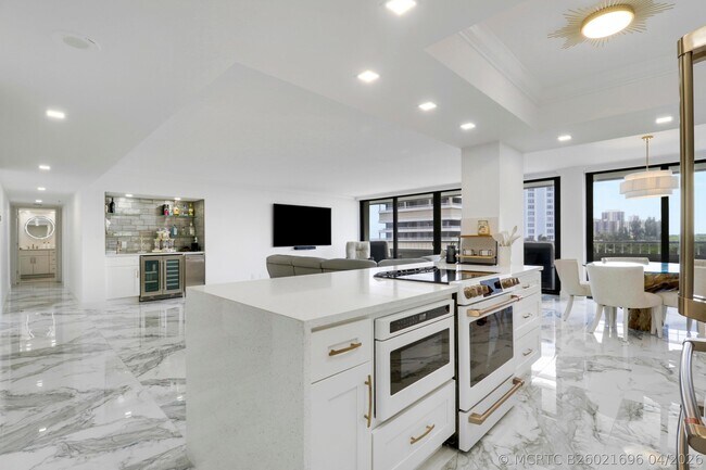 Foto del edificio - 5280 N Ocean Dr