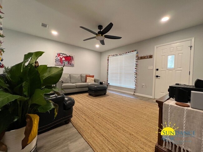 Foto del edificio - Stunning 3 Bedroom home in Fort Walton Beach!