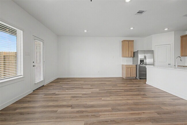 Foto del edificio - 2629 McHenry Lndg Ln
