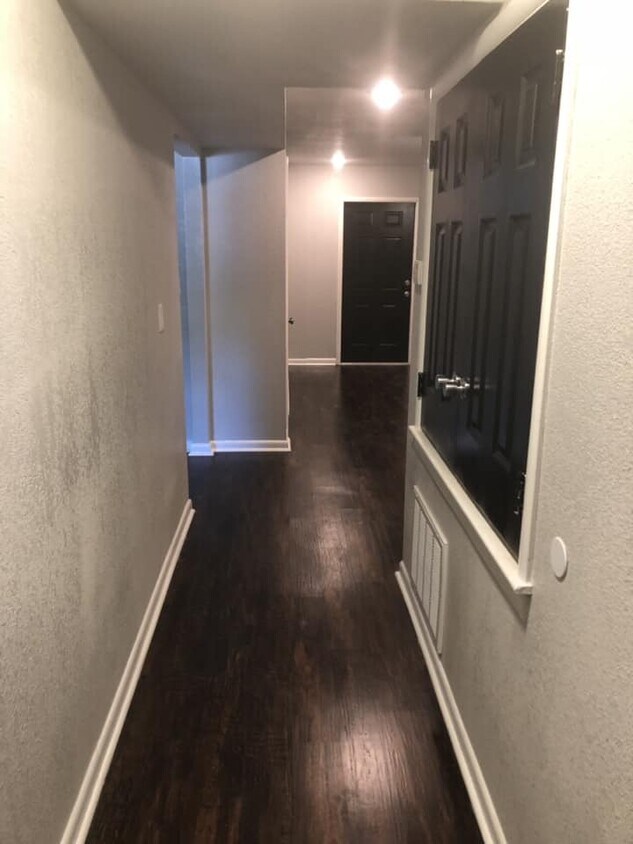 Foto principal - 2601 S Olive St