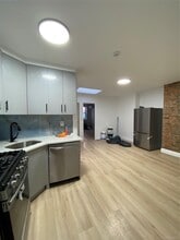 Building Photo - 8-55 Wyckoff Ave