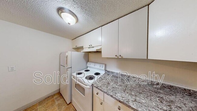 Photo - 1411 S Corona Ave Apartment