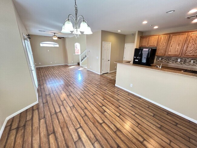Foto del edificio - *BEAUTIFUL 2 STORY HOME IN GATED COMMUNITY...