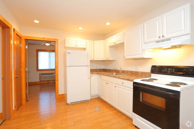 1BR, 1BA - Safe Harbor Properties