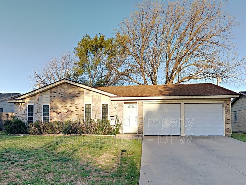 3013 Esters Ct, Irving, TX 75062 House Rental in Irving, TX
