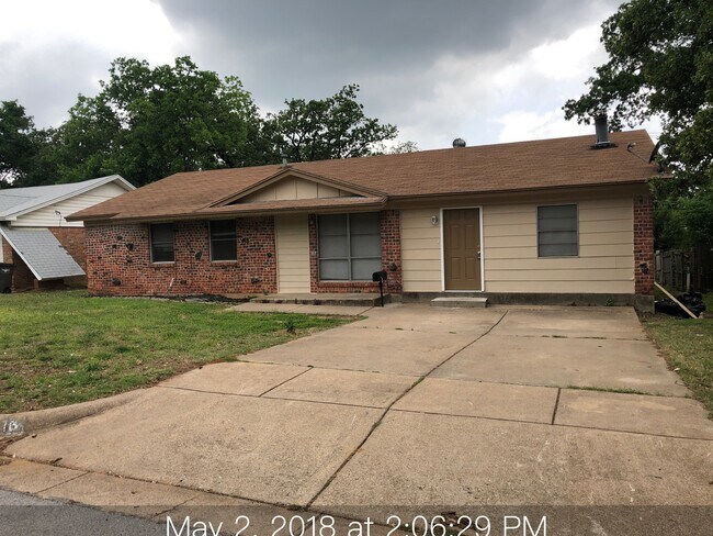 Building Photo - 1716 Warren Ln