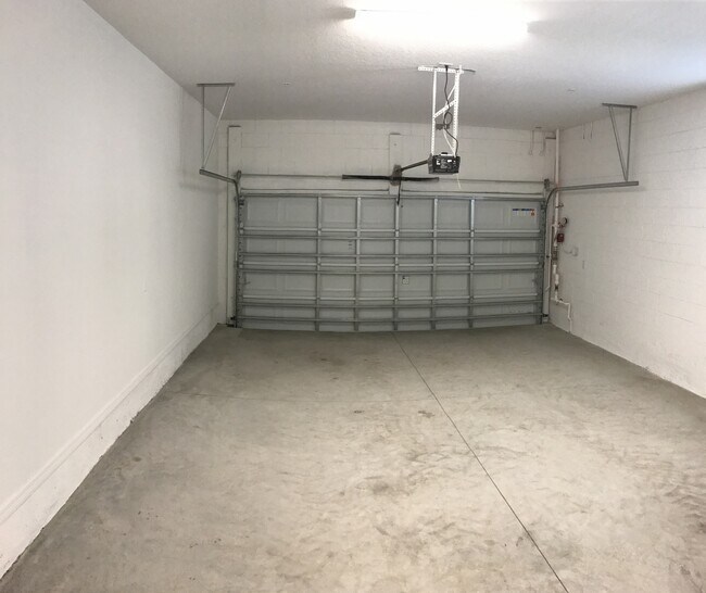 Foto del edificio - 478 Windmill Palm Cir