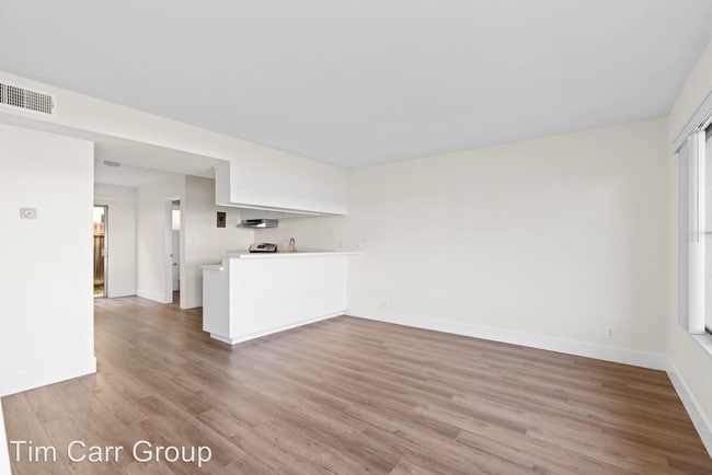 Building Photo - 2959 Mendoza Dr