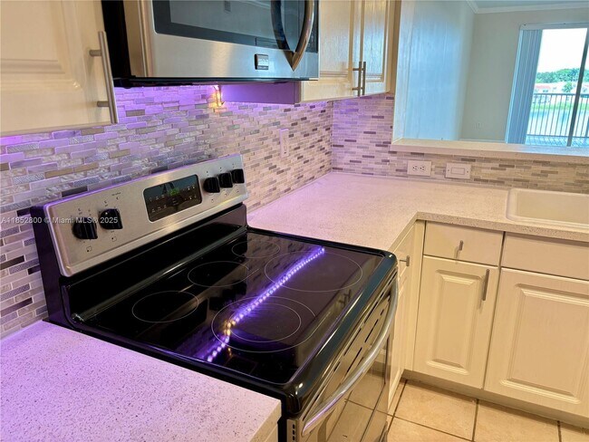 Foto del edificio - 10730 NW 66th St