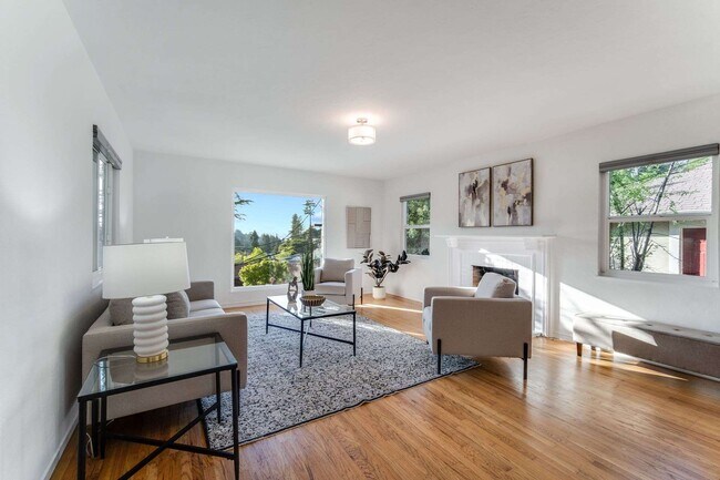 Foto del edificio - 5608 Colton Blvd
