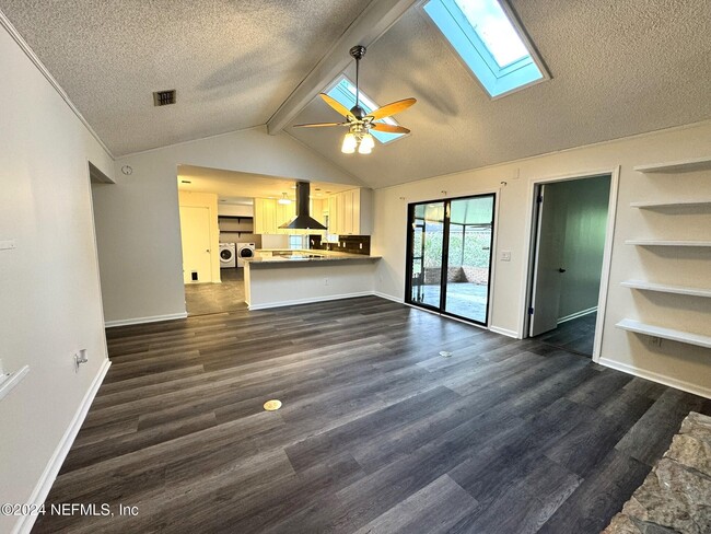 Foto del edificio - 12631 Quarterhorse Trail