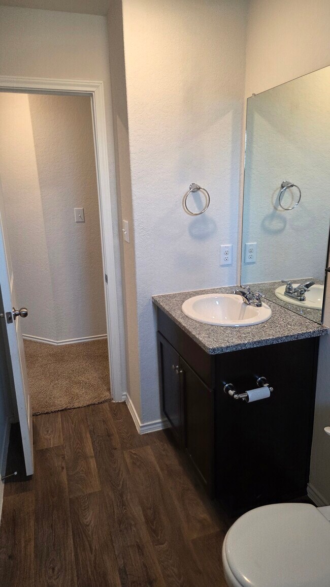 Foto del edificio - 3314 Angus Crossing