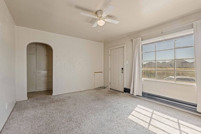 Building Photo - M311AR