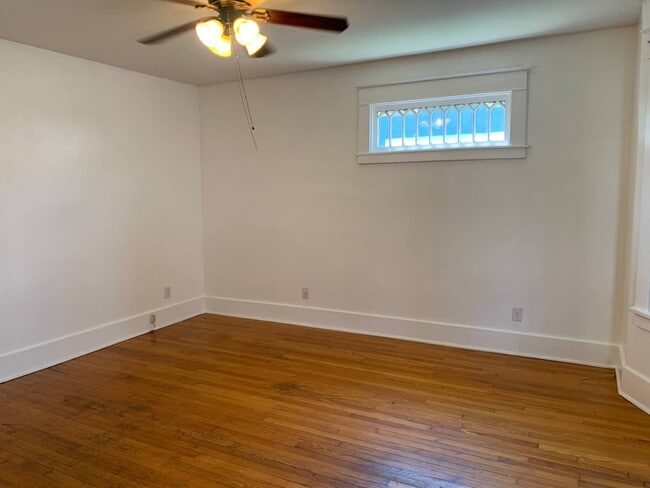 Building Photo - 144 Vley Rd